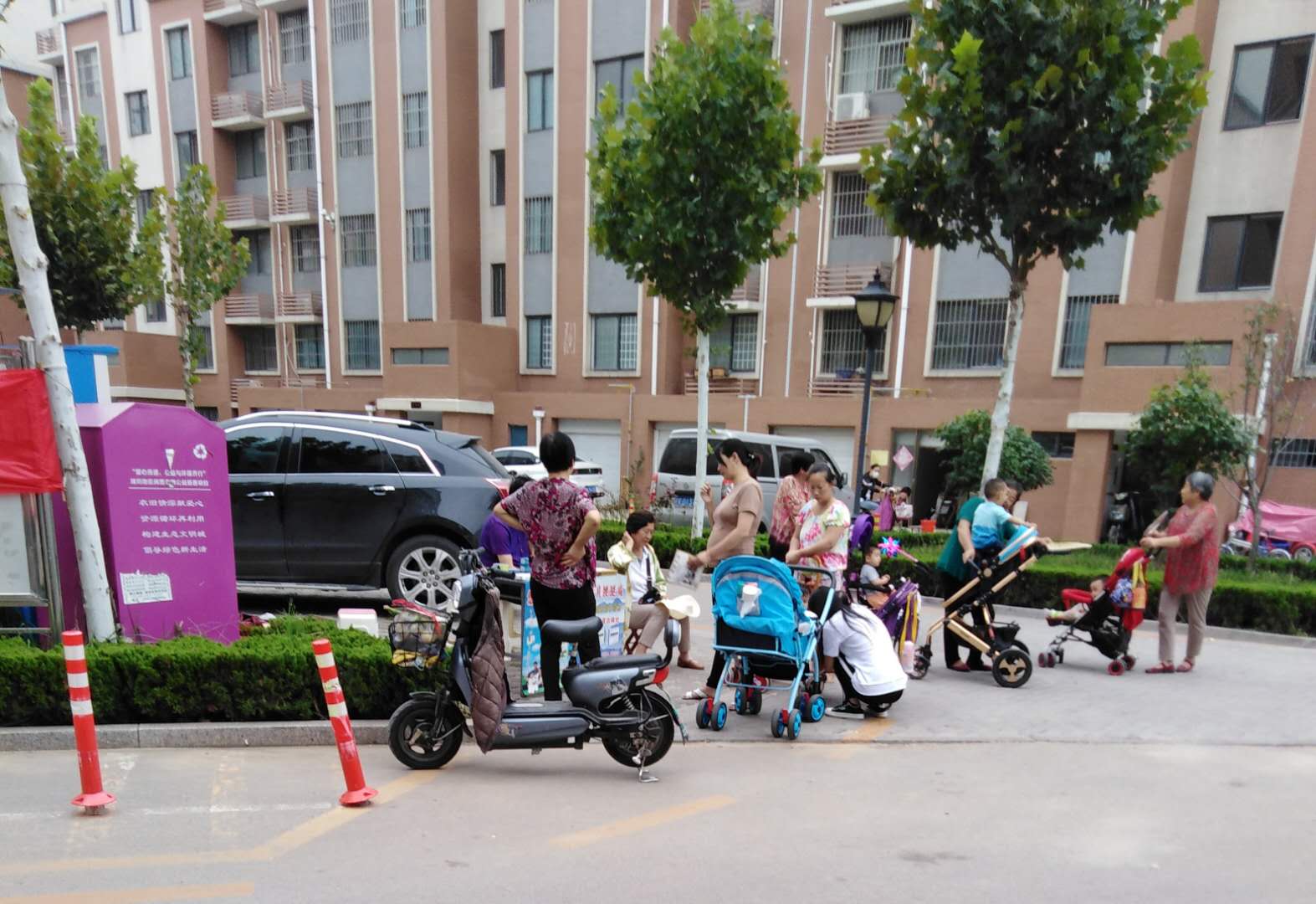 金铠甲义诊活动进社区