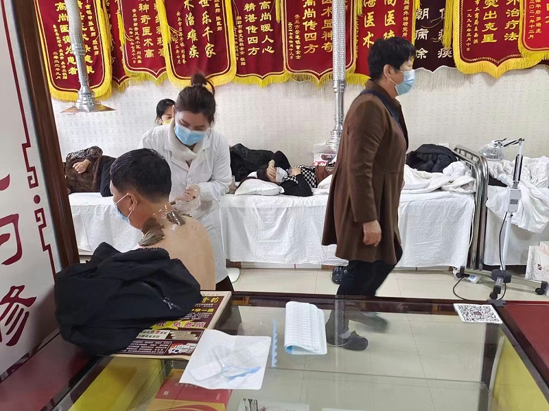 金铠甲膏药颈肩腰腿痛