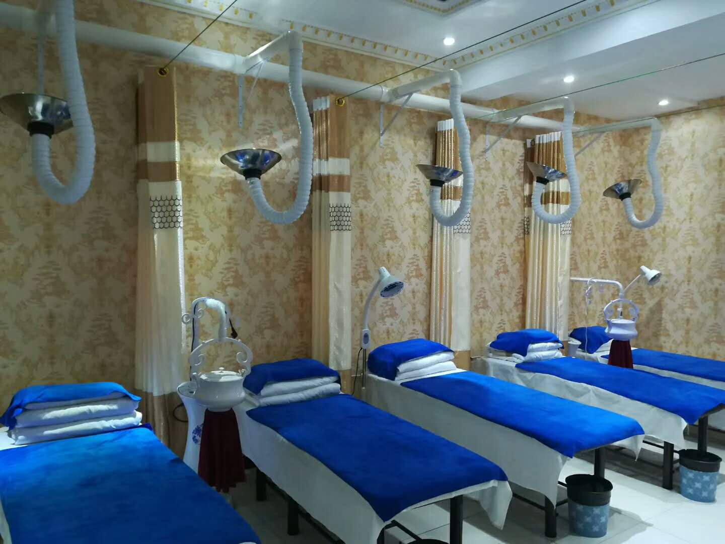 金铠甲膏药长青店