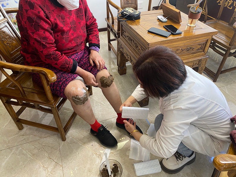 金铠甲膏药治疗关节病