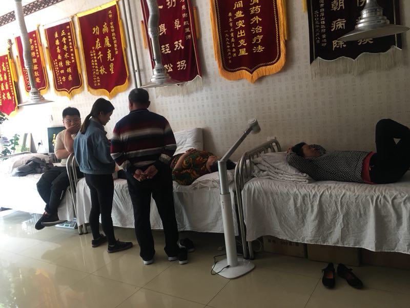 金铠甲膏药母亲节活动